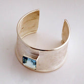 Blue Stone Plain Bracelet