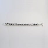 Bracelet With Twisted Links