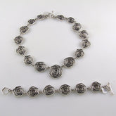 Plain Roses Necklace and Bracelet