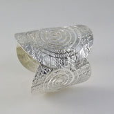 Textured Plain Spiral Bracelet