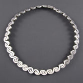 Linked Waves Plain Necklace