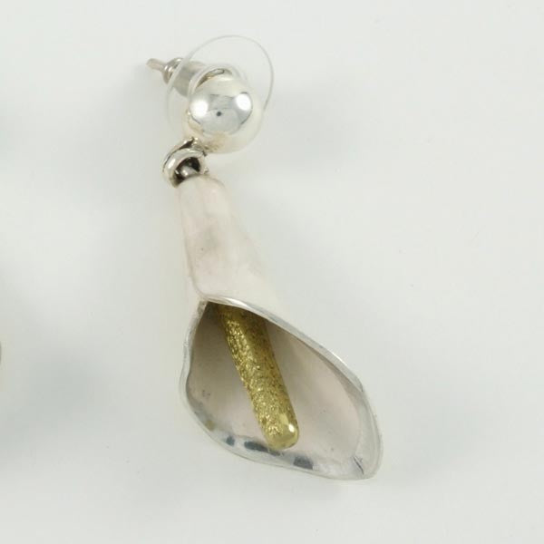 Elegant Flower Earrings