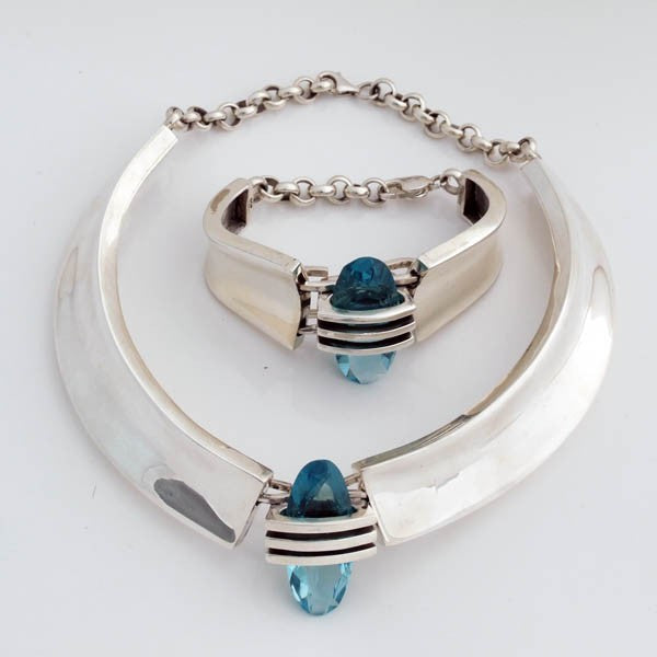 Silver Stoned Set