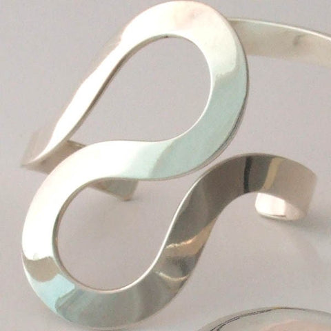 Curved Silver Set