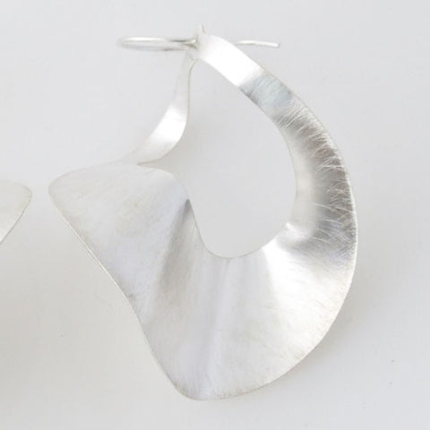 Ondulated Brush Earrings