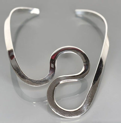 Super S Choker