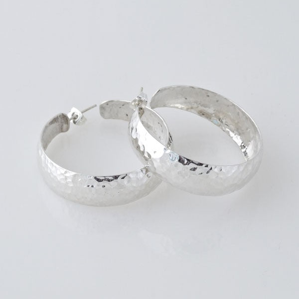 Medium Hammered Hoop