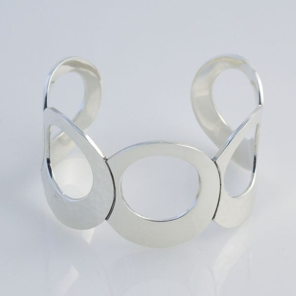 Oval Plain/Hammered Bracelet