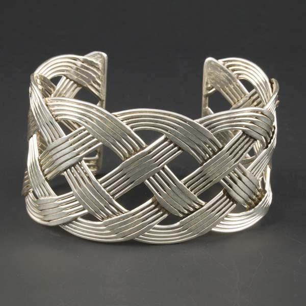 Fivefold Interlaced Wires - Large