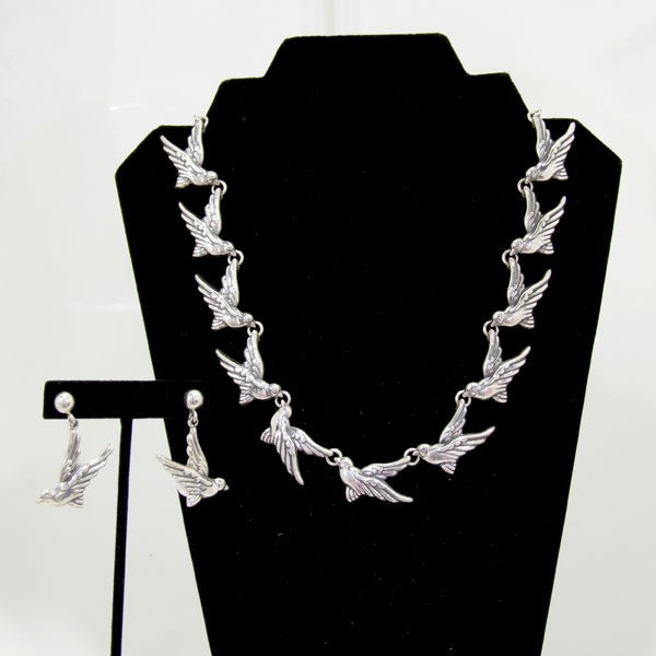Pigeons Silver Set