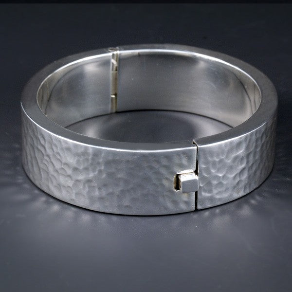 Circular Hammered