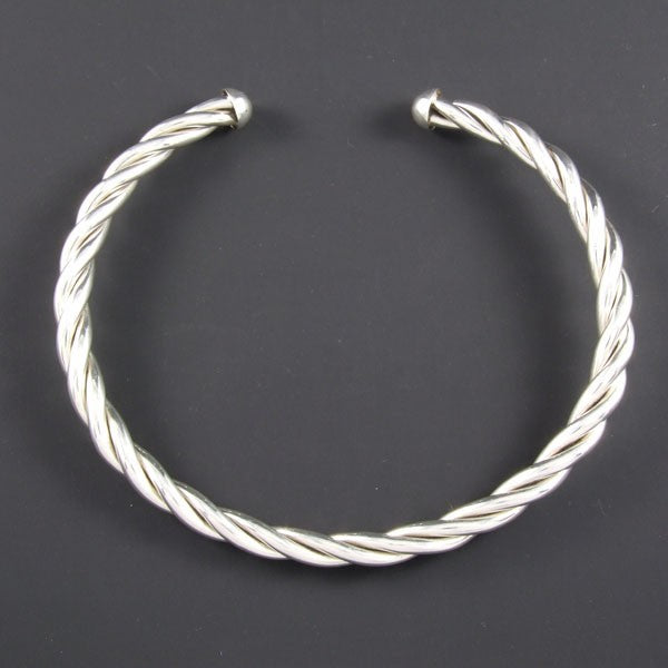 Interlaced Silver Wires Plain Necklace