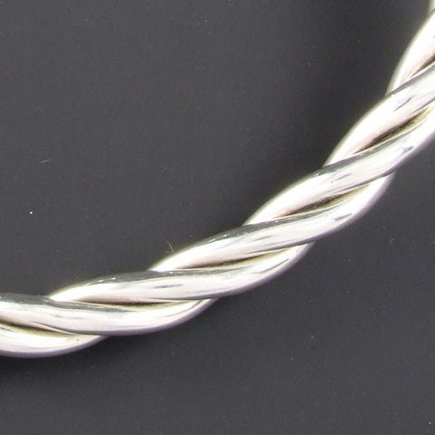 Interlaced Silver Wires Plain Necklace