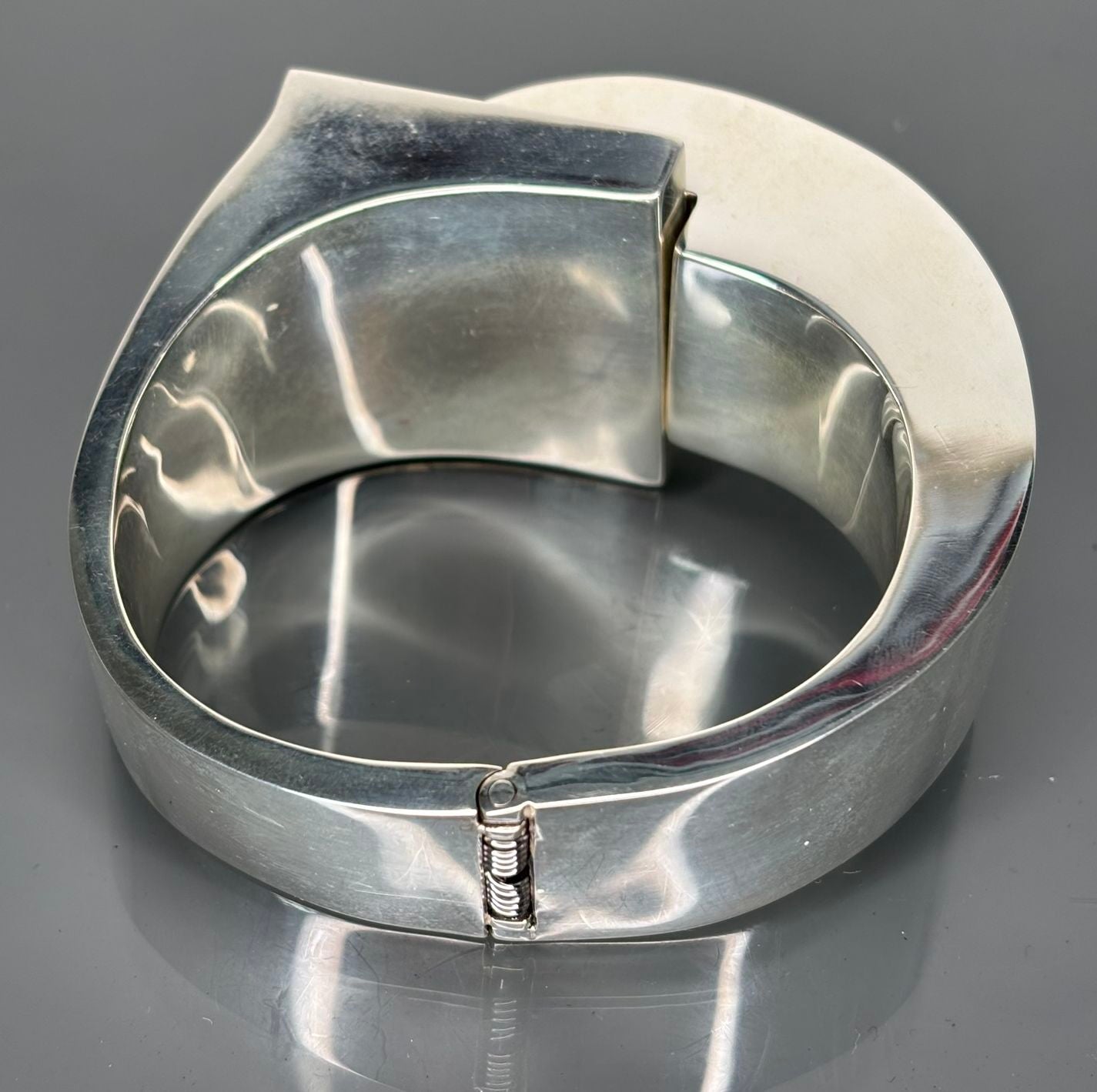 Elegant Modern Bracelet