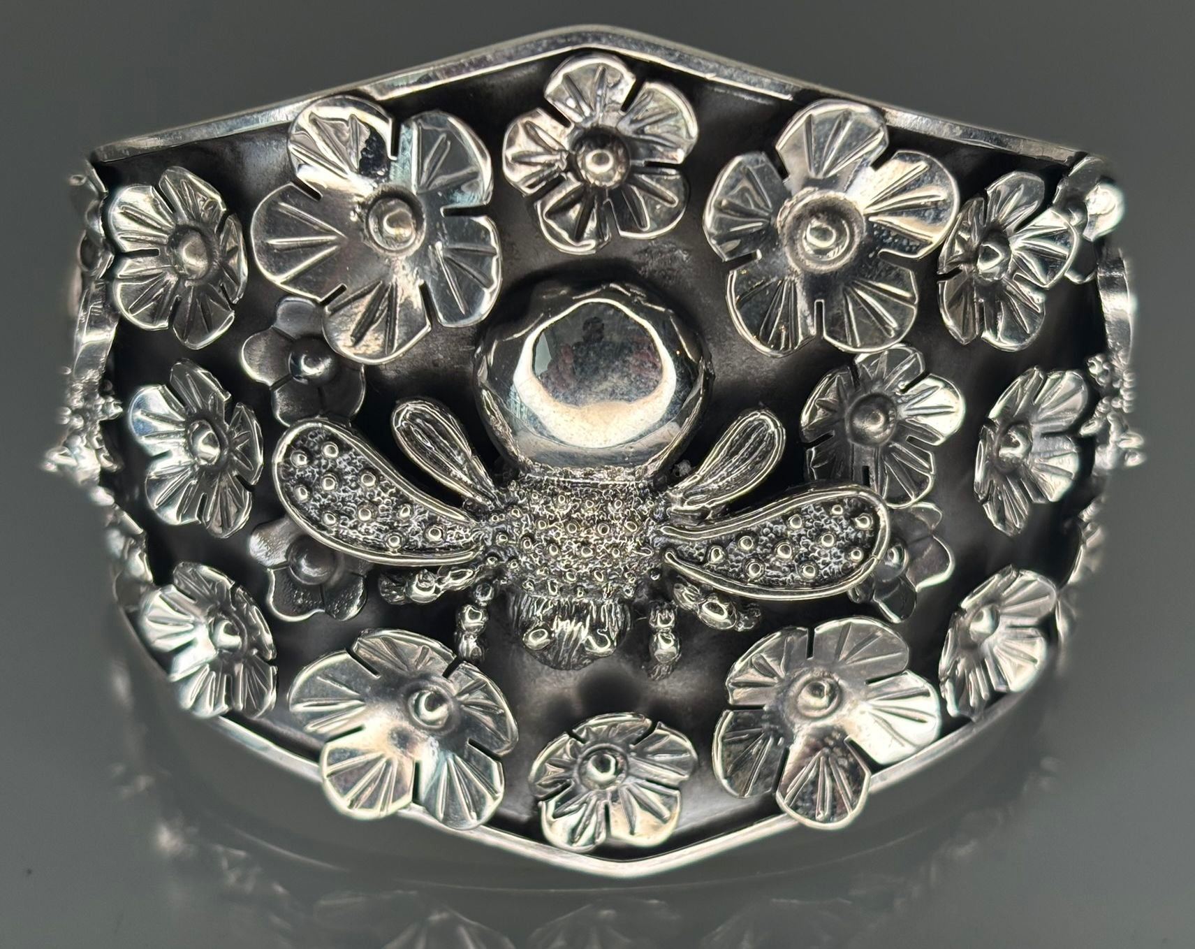 Bee Flower Bracelet