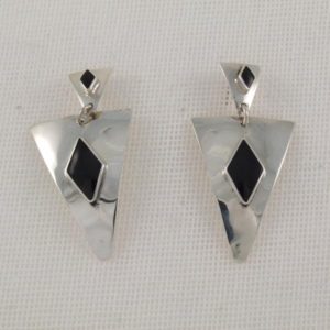 Silver Triangles with Onix Rhombs