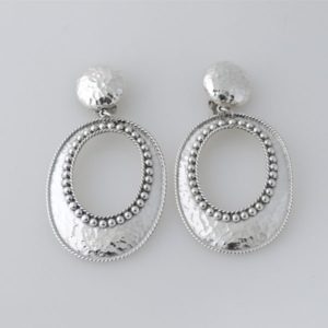 Oval Earring Hammered